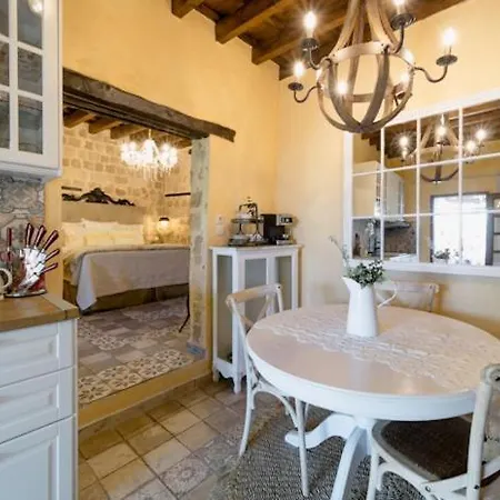 아파트 George & Alexandra's